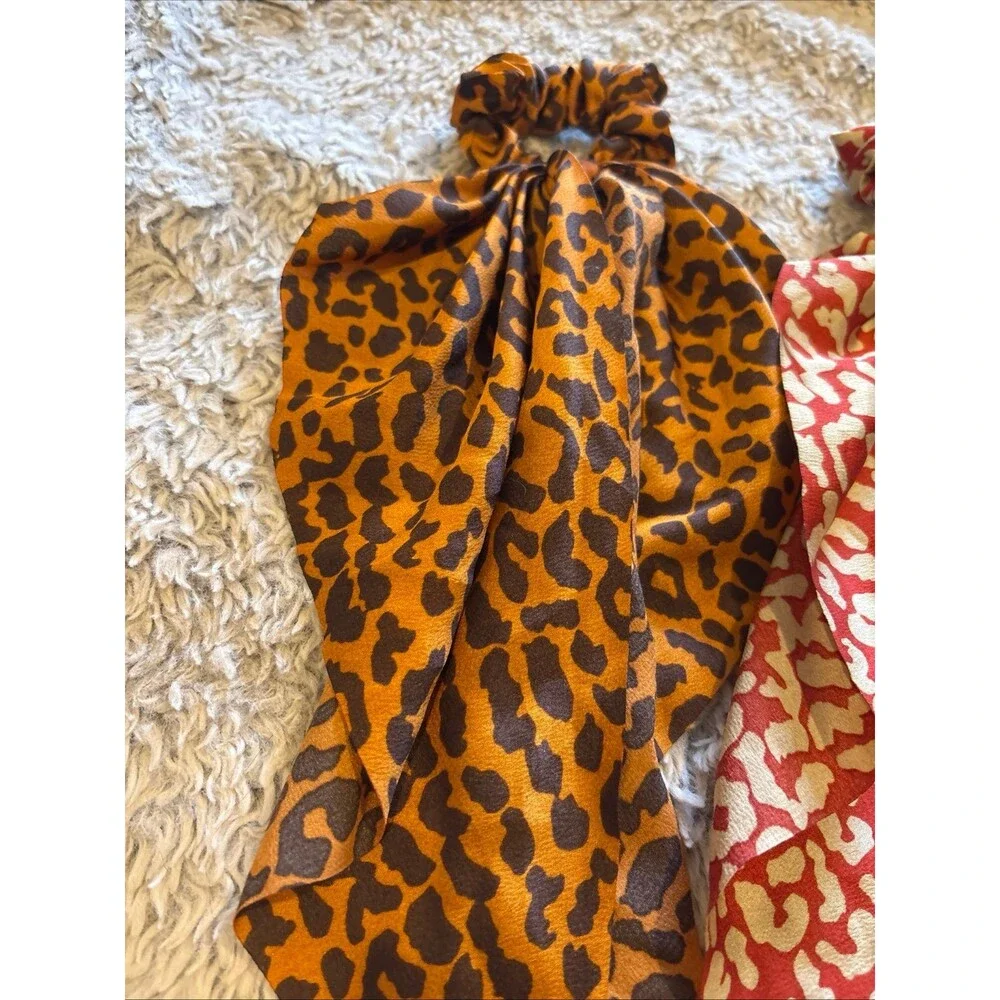 Leopard Scarf Scrunchies Women OS Brown‎ Red Excellent 2 Pack Animal